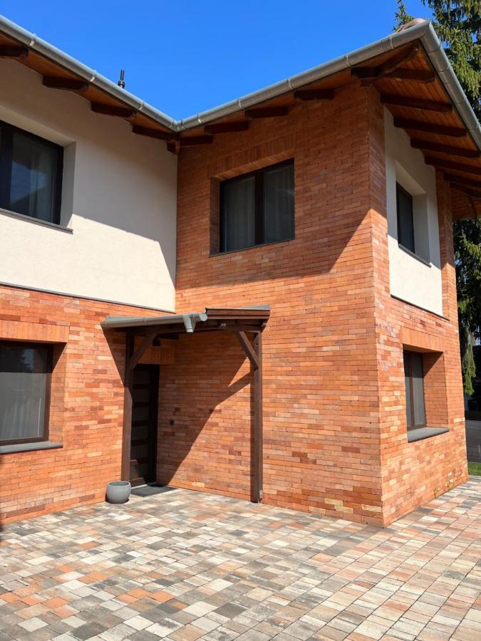 Anita Apartman Miskolctapolca Buitenkant foto